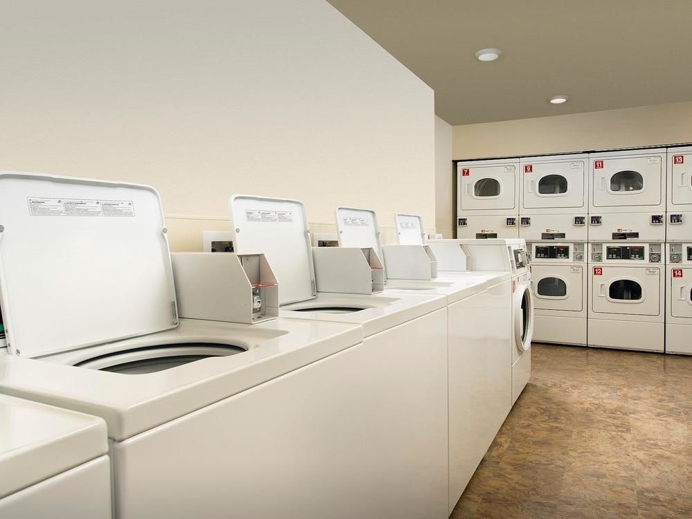 Extended Stay America Select Suites - Omaha - Southwest La Vista Екстер'єр фото