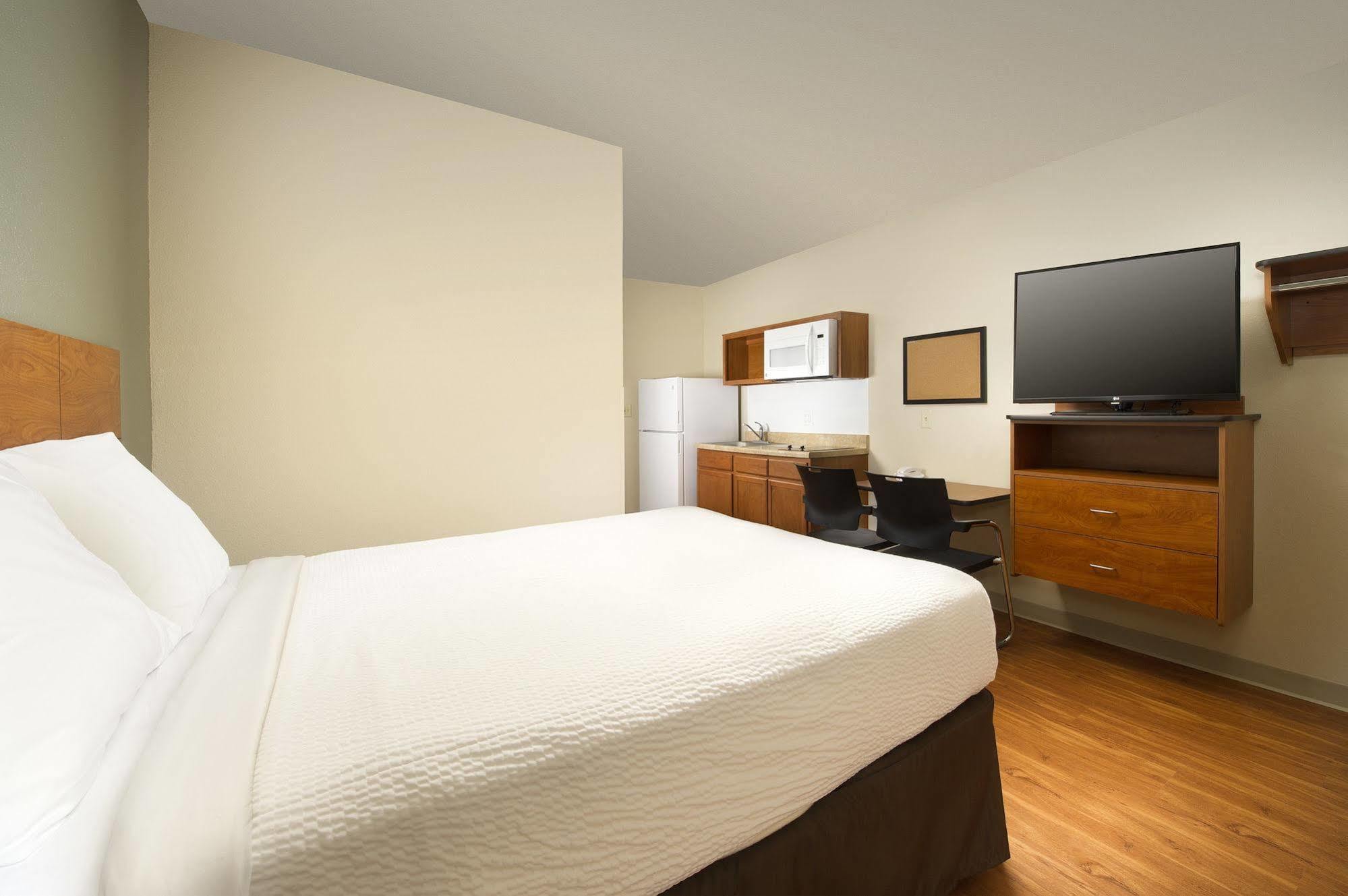 Extended Stay America Select Suites - Omaha - Southwest La Vista Екстер'єр фото